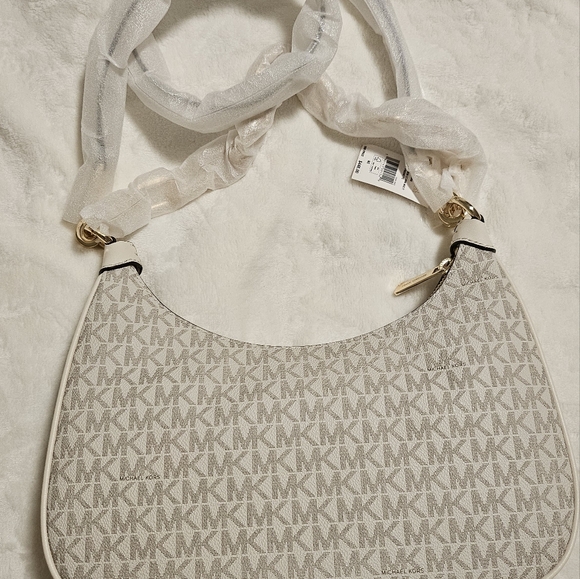 authentic MICHAEL KORS Bag - Picture 7 of 11